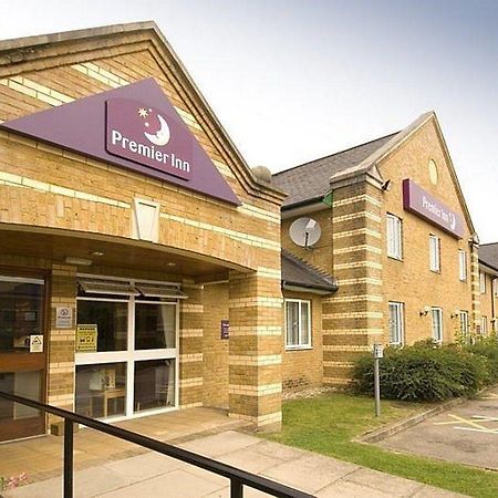 Premier Inn Aldershot Exterior foto