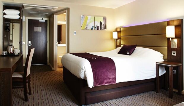 Premier Inn Aldershot Exterior foto