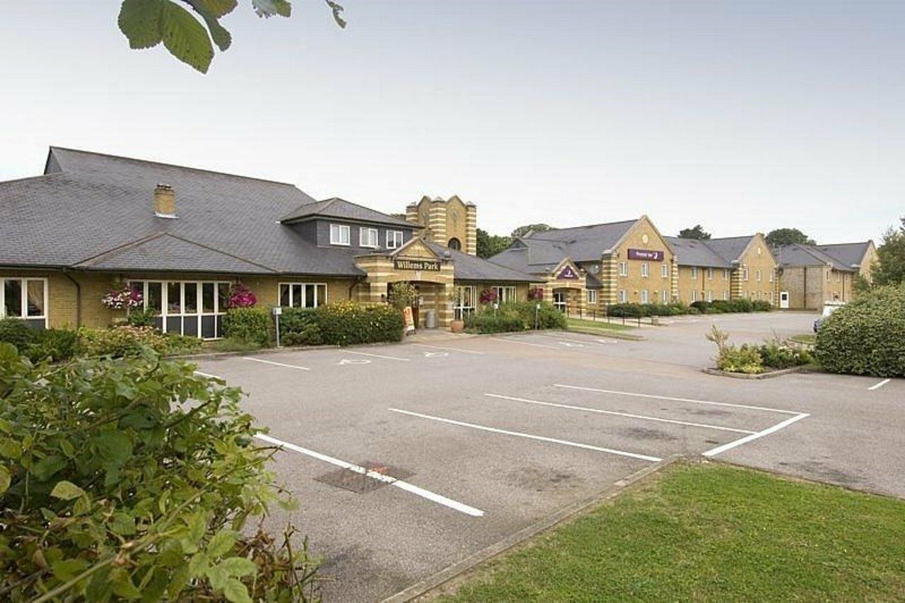 Premier Inn Aldershot Exterior foto